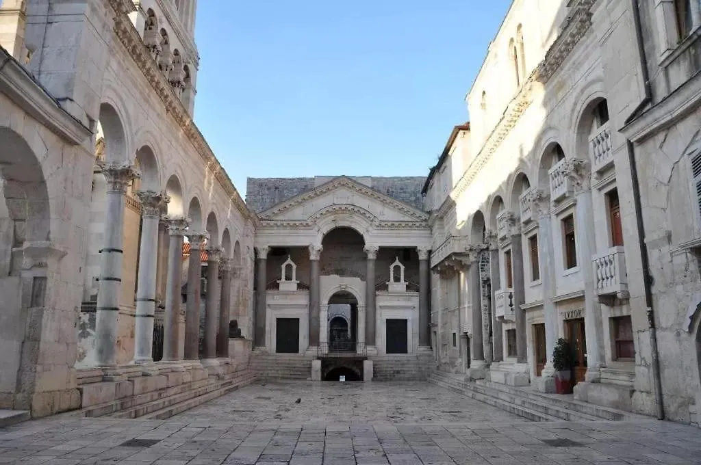 Tales Of Split - 100 Meters From The Seafront Lägenhet Kroatien
