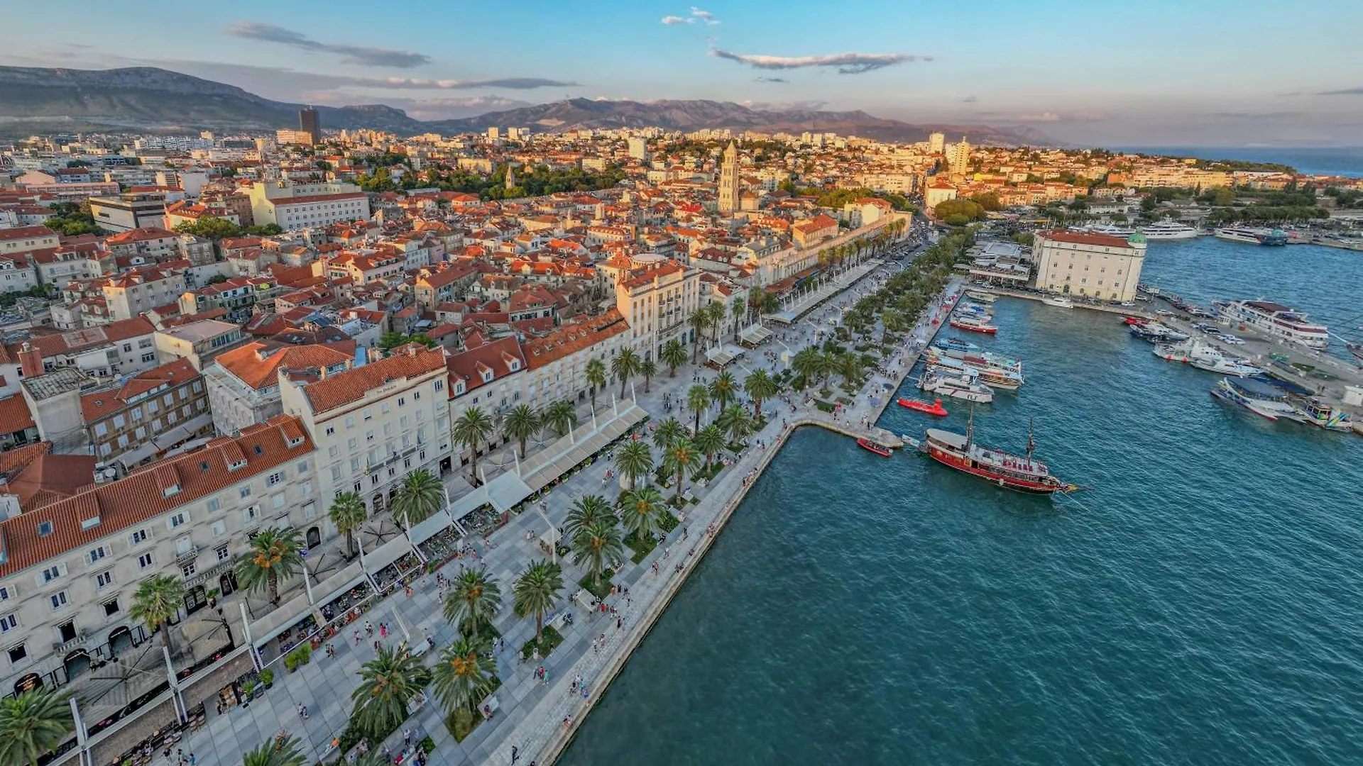 Tales Of Split - 100 Meters From The Seafront Lägenhet